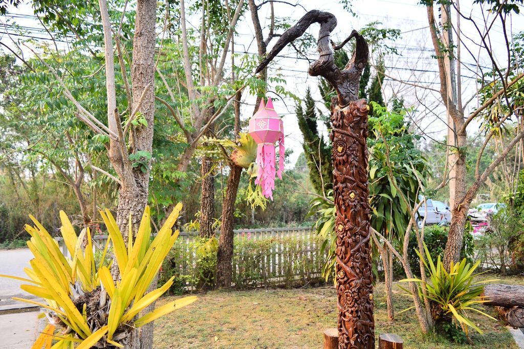 Mech Mansion Hotell Chiang Rai Exteriör bild