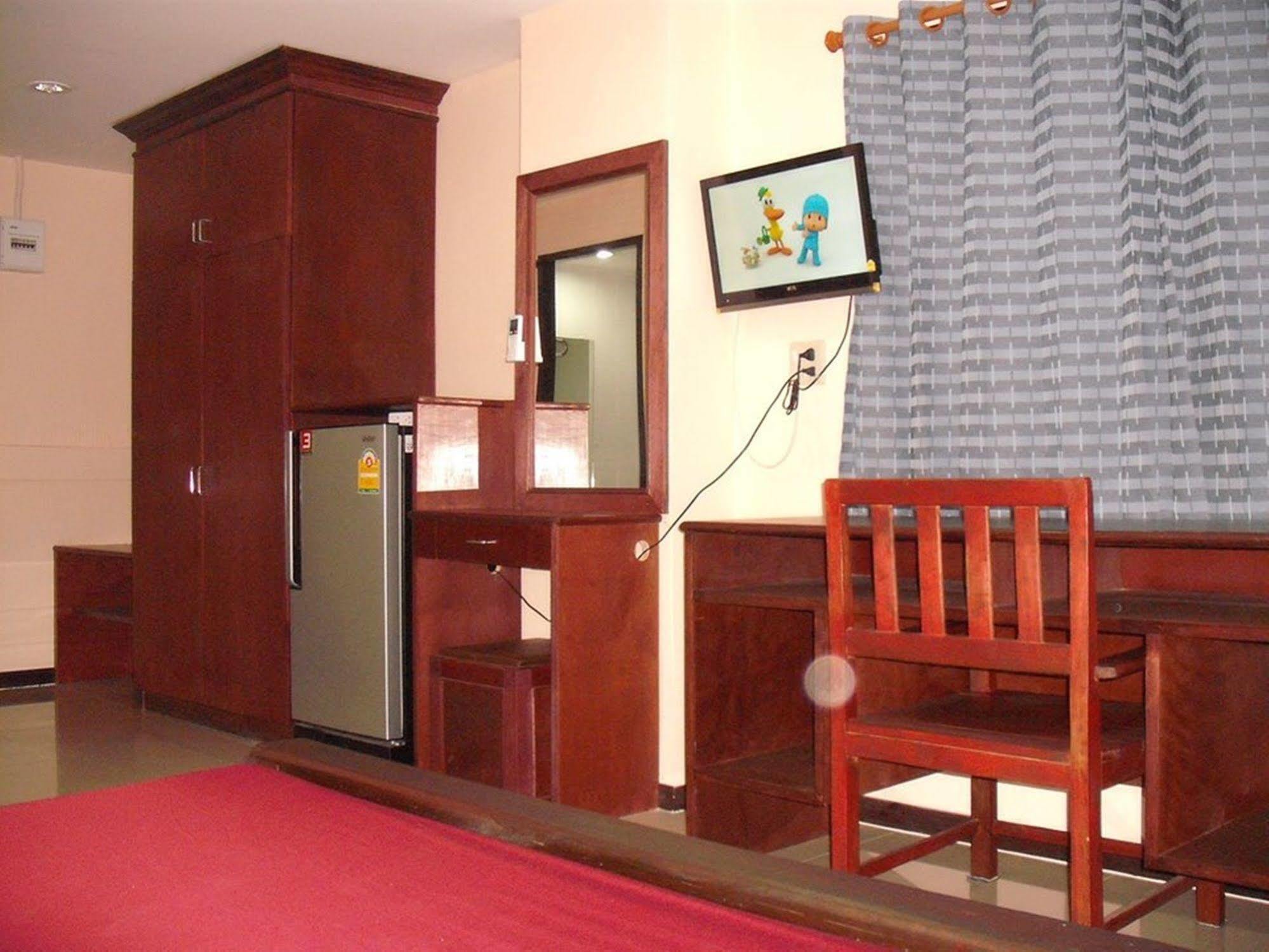 Mech Mansion Hotell Chiang Rai Exteriör bild